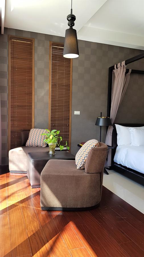 Around The Tree Manor Apartment Shitan Bilik gambar