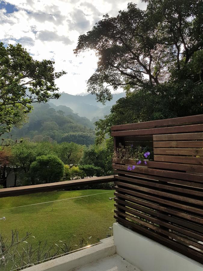 Around The Tree Manor Apartment Shitan Luaran gambar